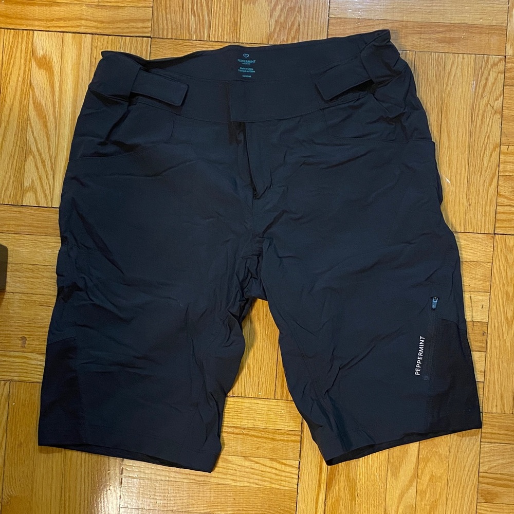 Peppermint Black mountain bike Shorts
